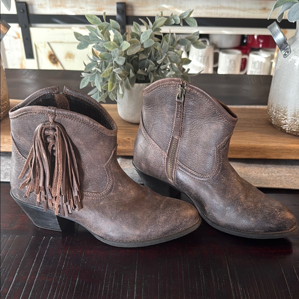 Ariat Brown Ankle Boots with Fringe